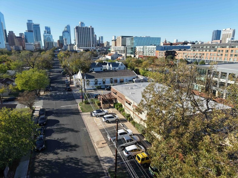 1200 E 3rd St, Austin, TX for lease - Aerial - Image 2 of 11