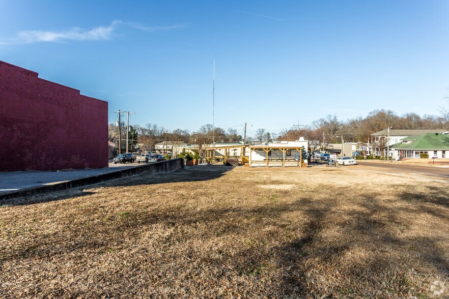 Commerce St, Hernando, MS 38632