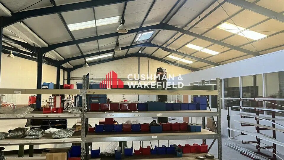 Flex in Colomiers for lease - Interior Photo - Image 3 of 6