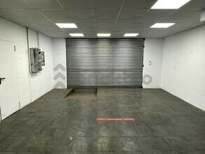 Carrer de Sant Josep, Esplugues de Llobregat, Barcelona for lease Building Photo- Image 1 of 25