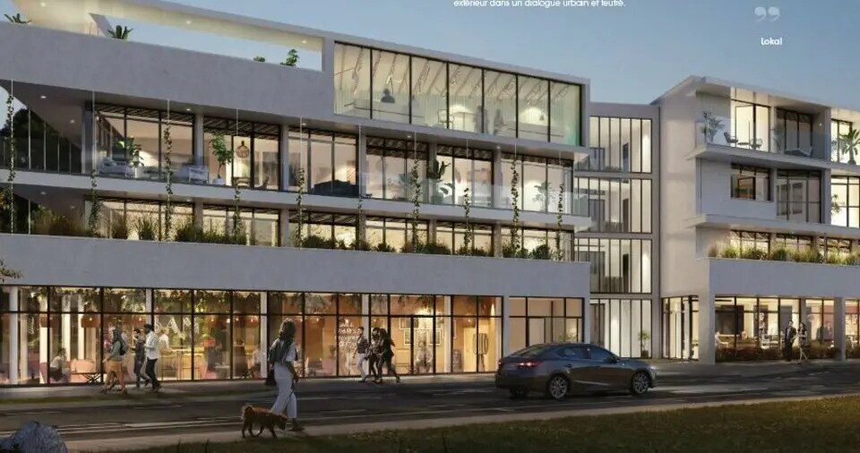 Retail in La Rochelle for lease - Building Photo - Image 3 of 4