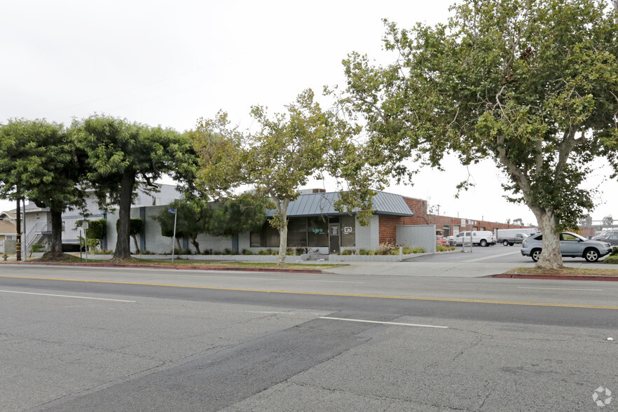 17000 S Vermont Ave, Gardena, CA for lease - Primary Photo - Image 1 of 9