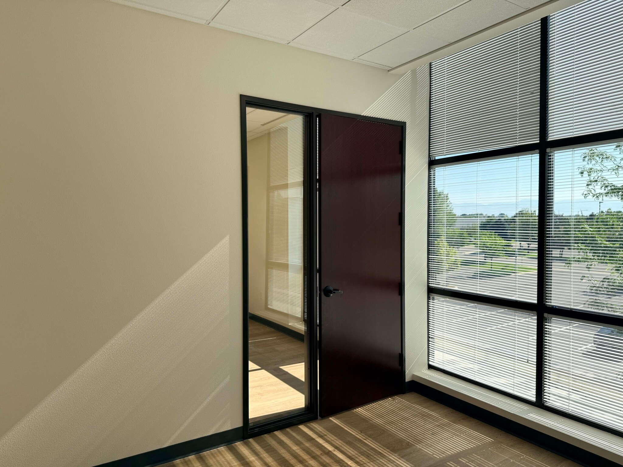 2041 S Cobalt Point Way, Meridian, ID for lease Interior Photo- Image 1 of 7