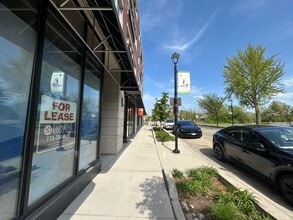 515-555 Roger Williams Ave, Highland Park, IL for lease Building Photo- Image 2 of 7