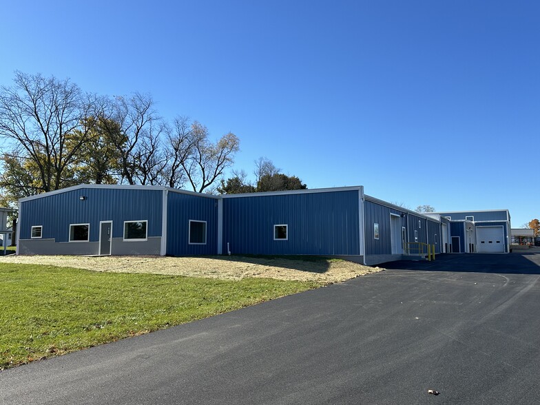 185 Hempt Rd, Mechanicsburg, PA for lease - Building Photo - Image 1 of 12