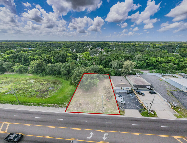 1904-1906 West Busch Blvd, Tampa, FL for sale - Building Photo - Image 1 of 11