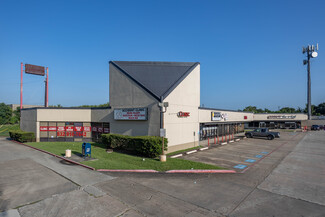 More details for 8101 Airport Blvd, Houston, TX - Retail for Lease