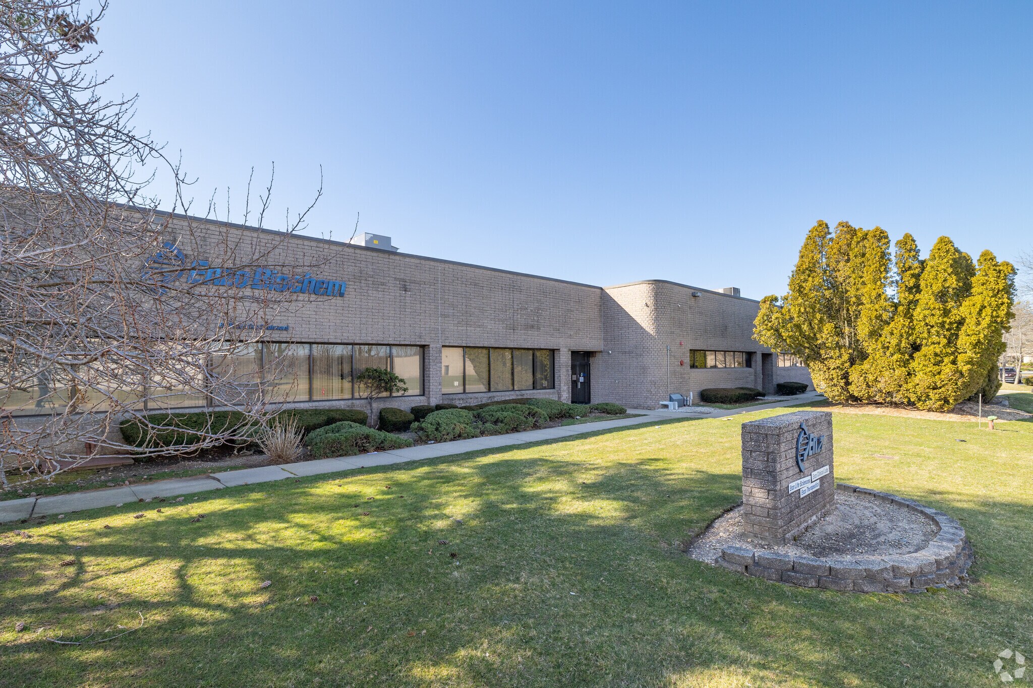 60 Executive Blvd, Farmingdale, NY for sale Building Photo- Image 1 of 8