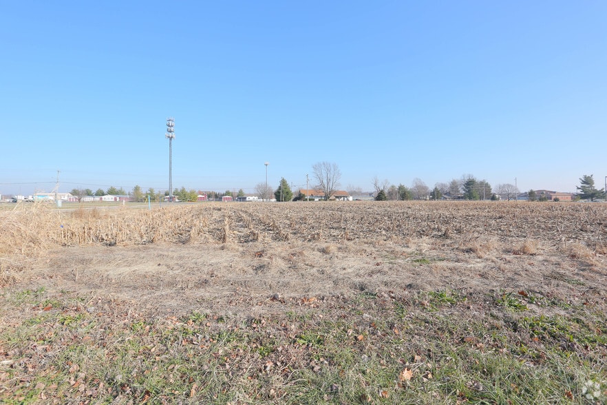 140 Corporate Dr, Belleville, IL for sale - Primary Photo - Image 1 of 2