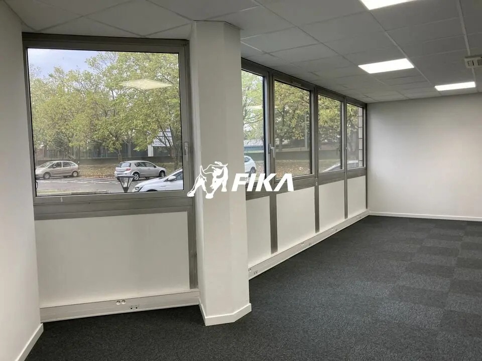 Office in Blagnac for lease Building Photo- Image 1 of 16