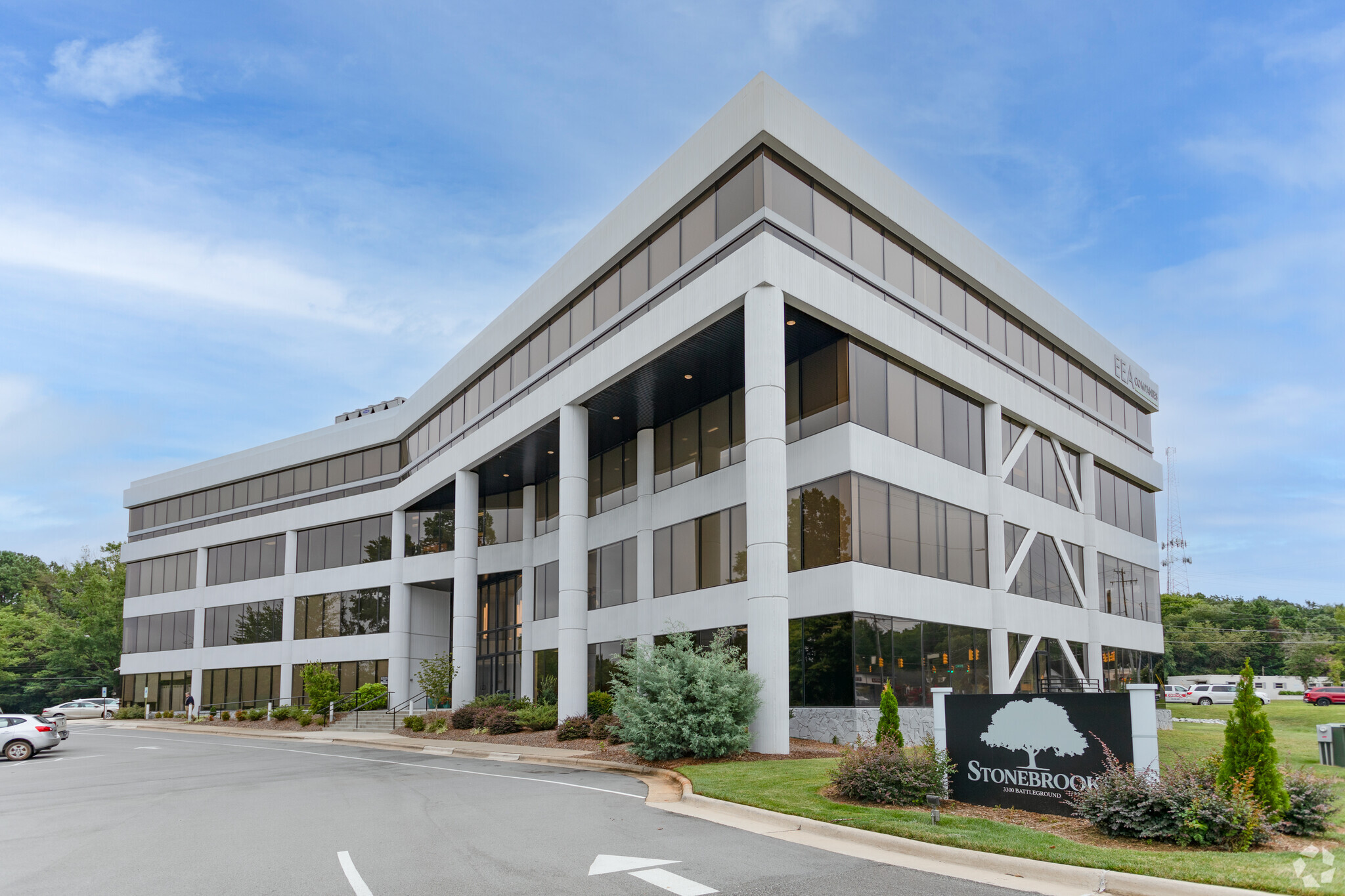 3300 Battleground Ave, Greensboro, NC for lease Building Photo- Image 1 of 19