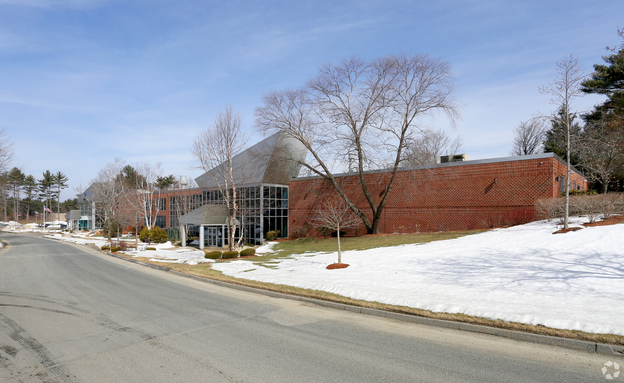 68 Elm St, Hopkinton, MA 01748