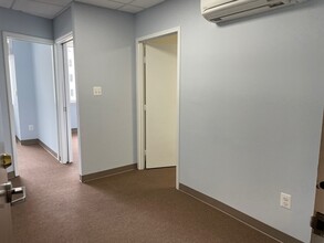 101 S Whiting St, Alexandria, VA for lease Interior Photo- Image 2 of 6