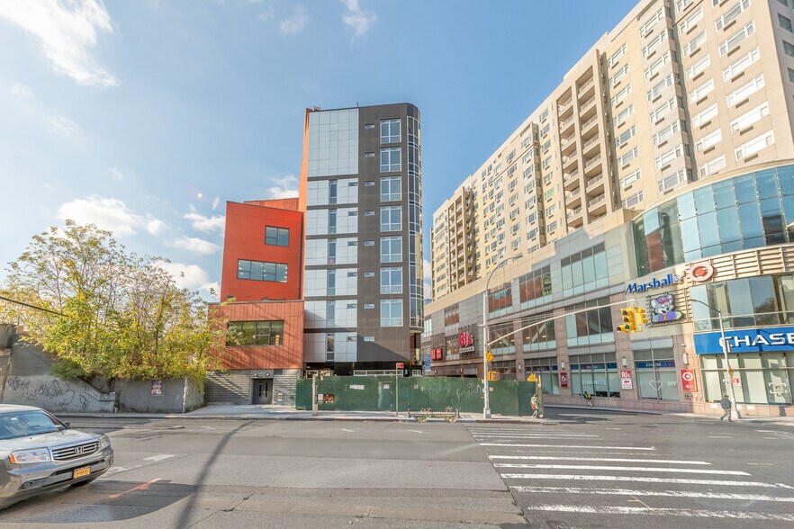 40-40 College Point Blvd, Flushing, NY for sale - Building Photo - Image 1 of 1