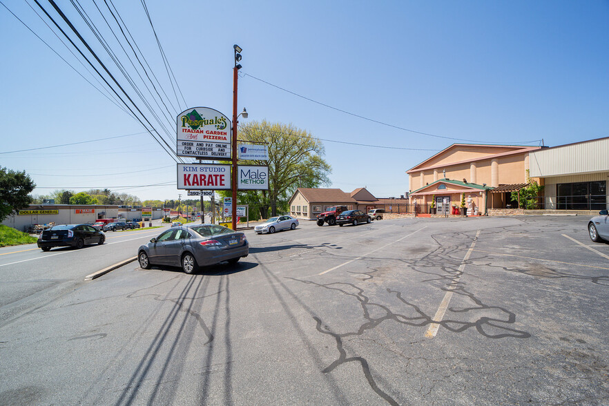 1655-1661 Old Philadelphia Pike, Lancaster, PA for sale - Building Photo - Image 1 of 1