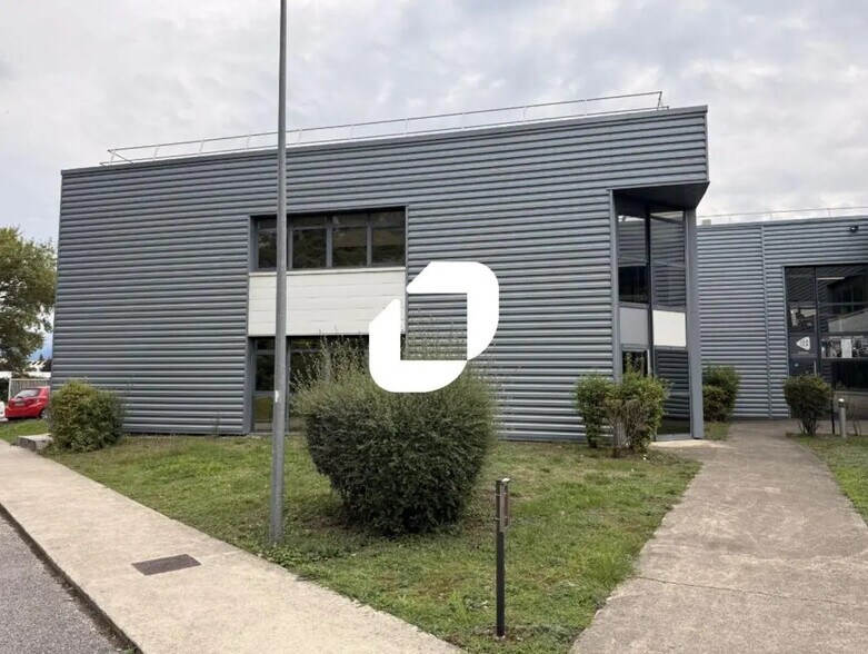 Office in Échirolles for lease - Building Photo - Image 1 of 8