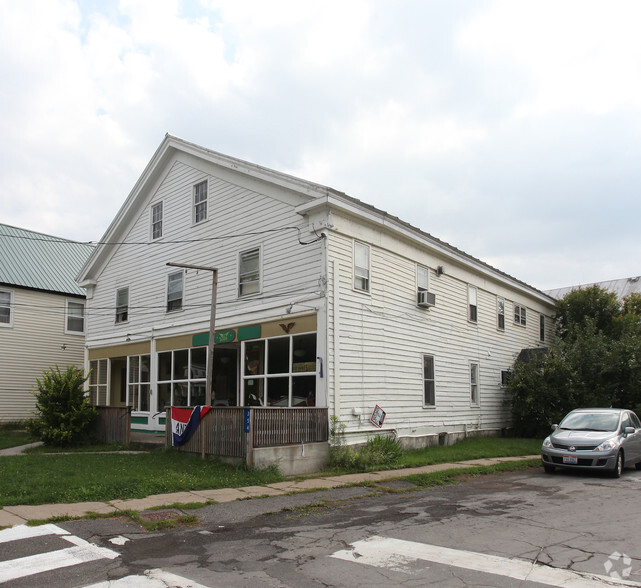 354 Main St, Otego, NY for sale - Primary Photo - Image 1 of 1