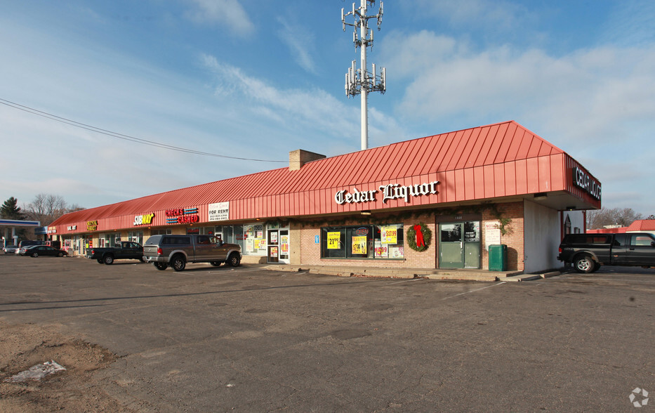 1710-1812 Old Shakopee Rd, Bloomington, MN for lease - Primary Photo - Image 2 of 8