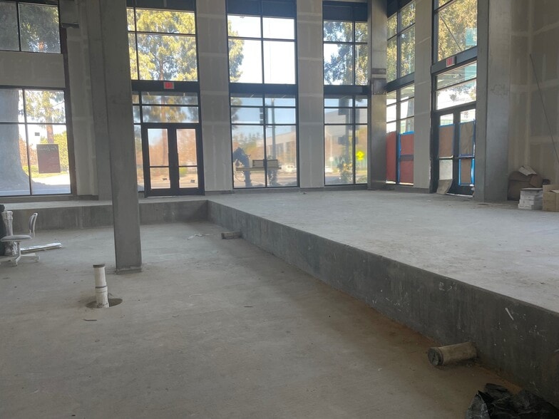 1120 Kifer Rd, Sunnyvale, CA for lease - Interior Photo - Image 1 of 14