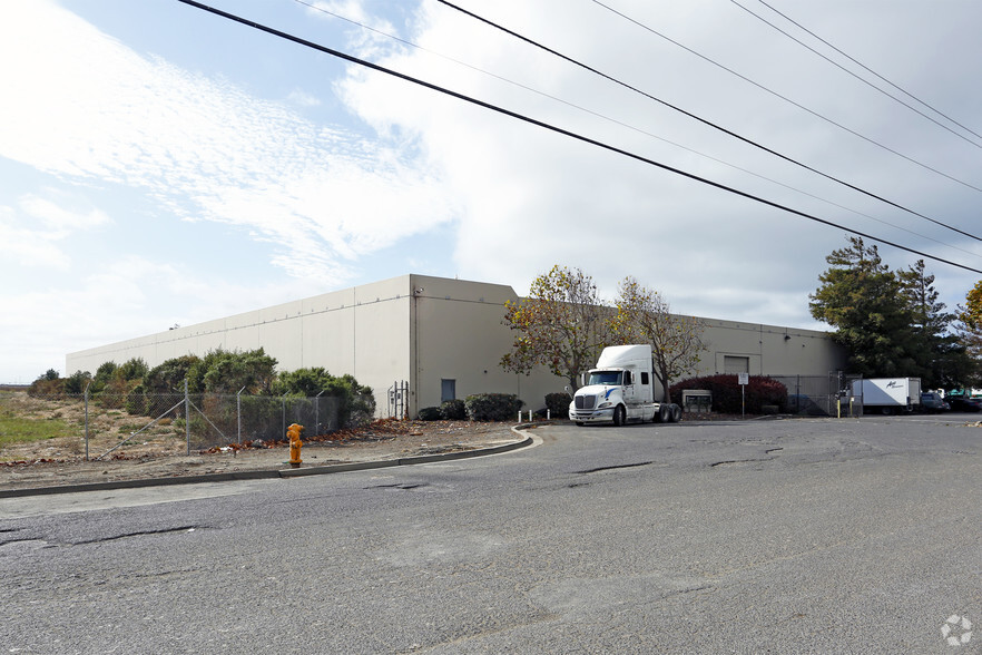 3650-3668 Enterprise Ave, Hayward, CA for lease - Building Photo - Image 1 of 6