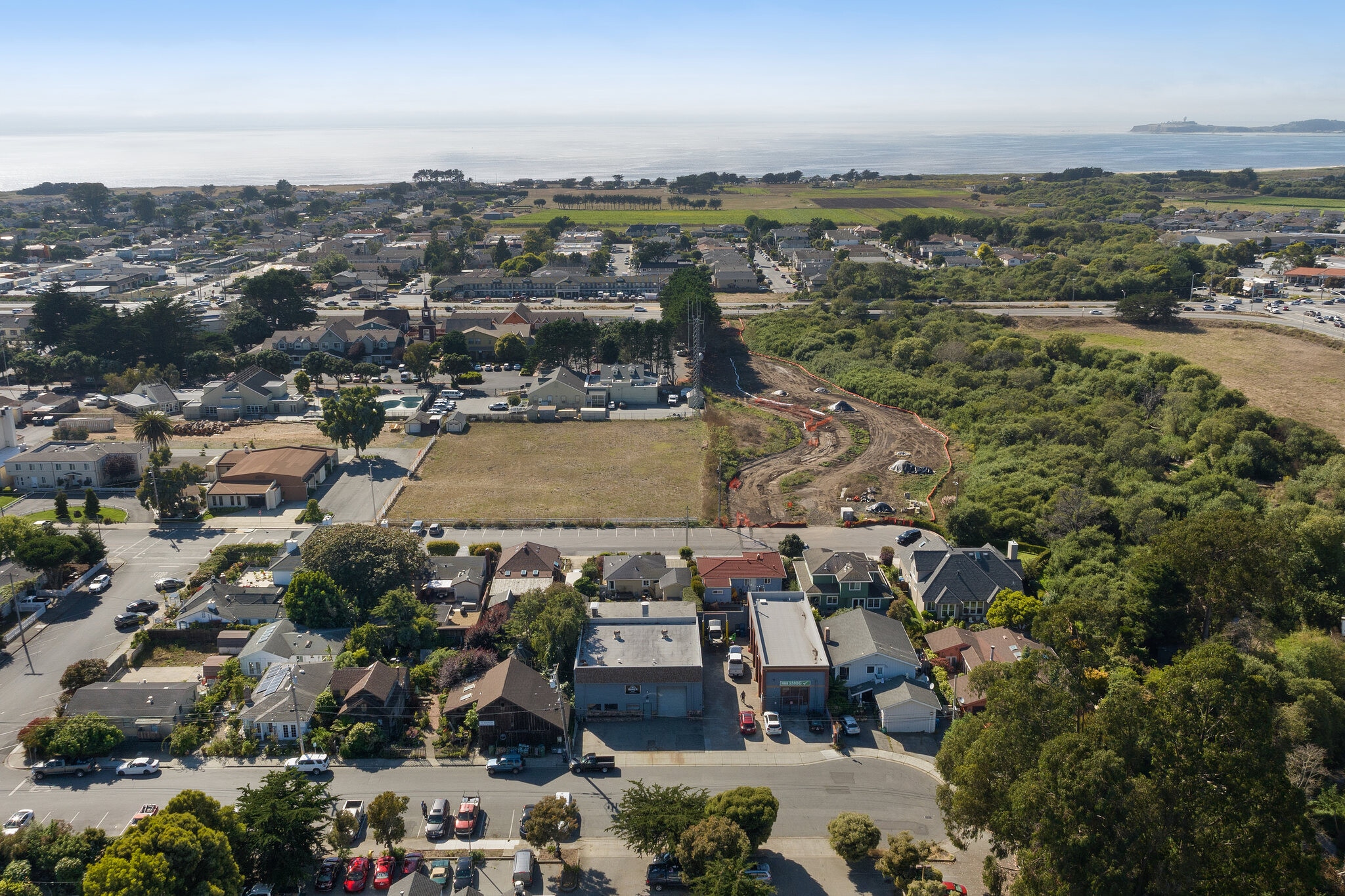 334 Purissima St, Half Moon Bay, CA for lease Building Photo- Image 1 of 2