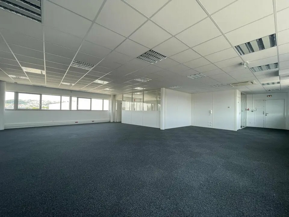 Office in Le Havre for lease Interior Photo- Image 1 of 12