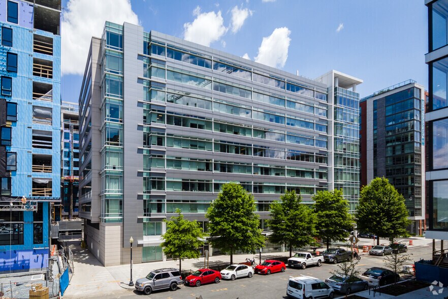 1015 Half St SE, Washington, DC for lease - Building Photo - Image 2 of 6