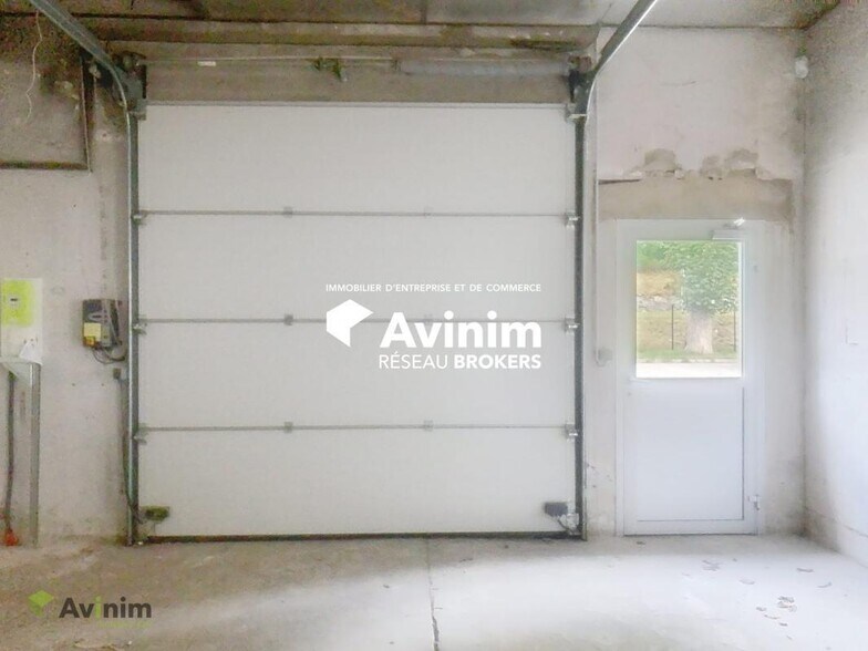 Flex in Gerardmer for lease - Interior Photo - Image 2 of 2