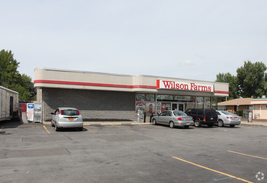 741 Kenmore Ave, Buffalo, NY for sale - Building Photo - Image 3 of 8