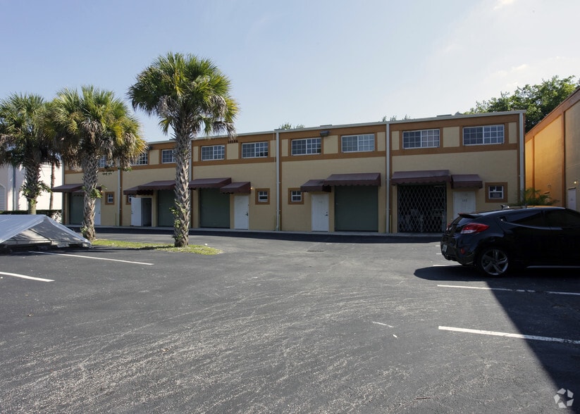 13186 SW 130th Ter, Miami, FL for lease - Building Photo - Image 3 of 3