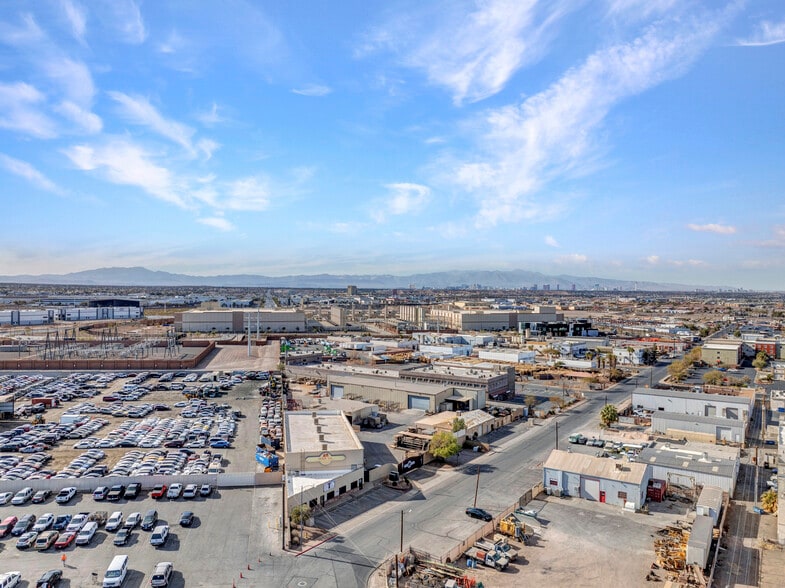 1425 Athol Ave, Henderson, NV for sale - Aerial - Image 2 of 10