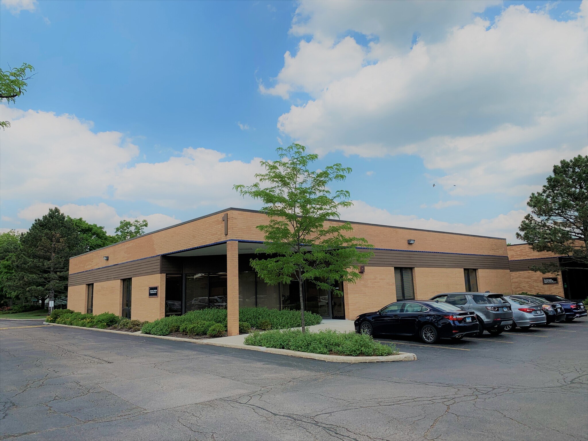 425 Huehl Rd, Northbrook, IL for sale Building Photo- Image 1 of 1