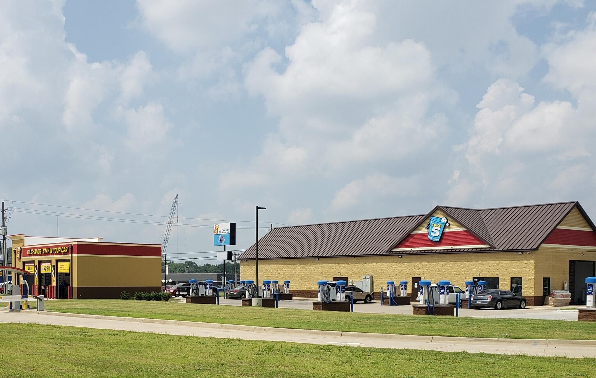 1050 E Coliseum Blvd, Fort Wayne, IN for sale Building Photo- Image 1 of 1