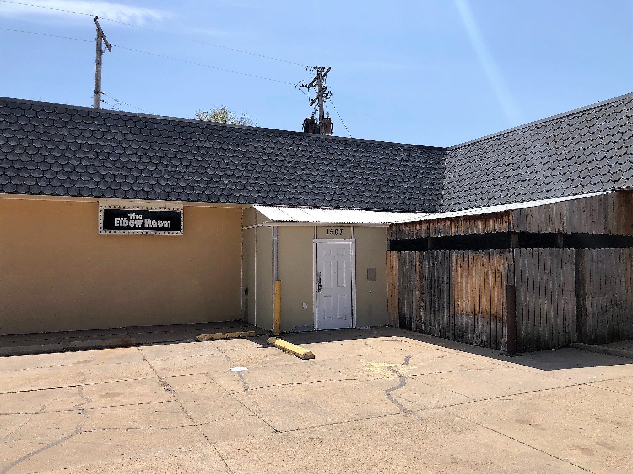 15011527 E Pawnee St, Wichita, KS 67211