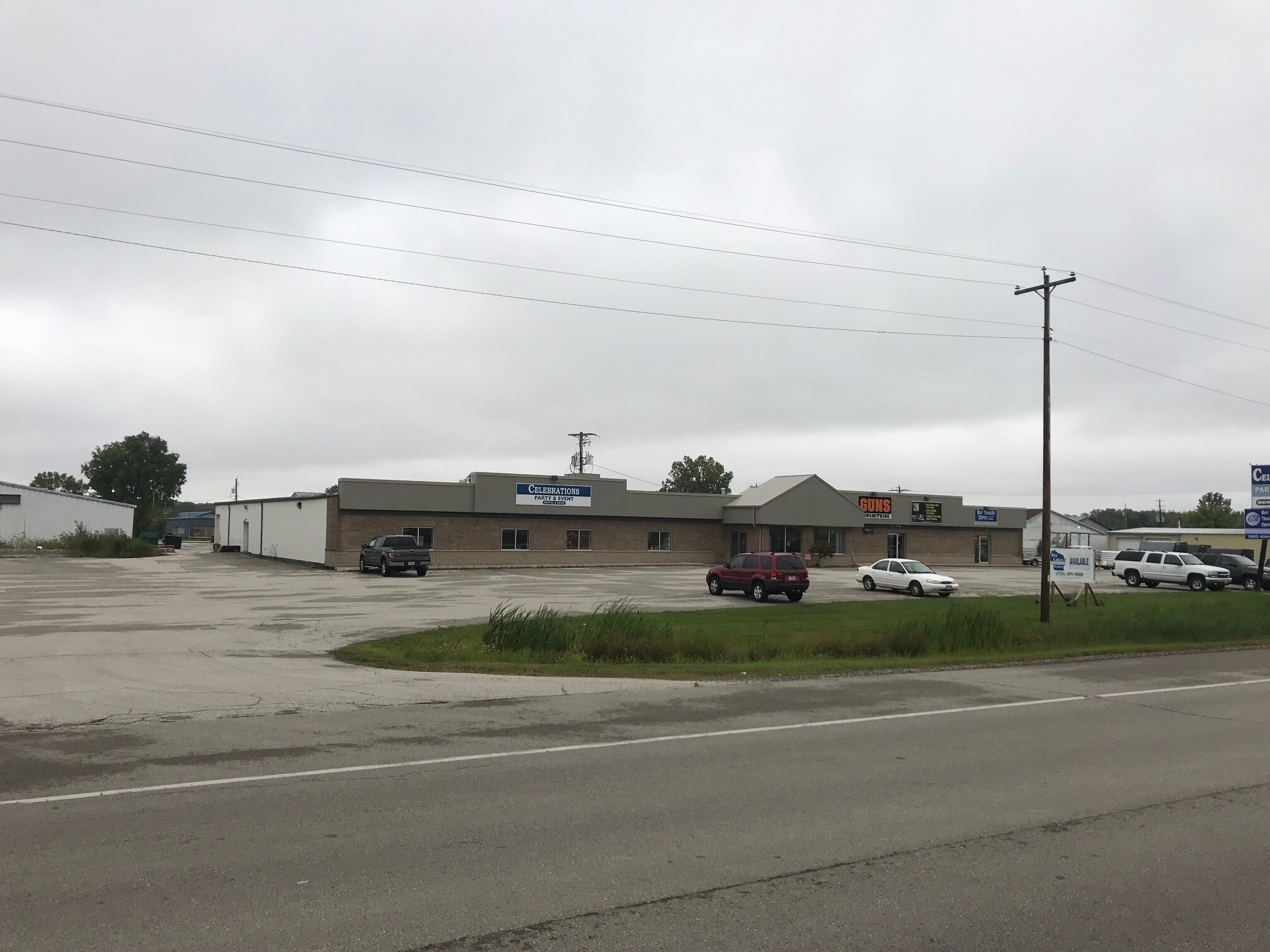 3816 Velp Ave, Howard, WI for sale Building Photo- Image 1 of 1