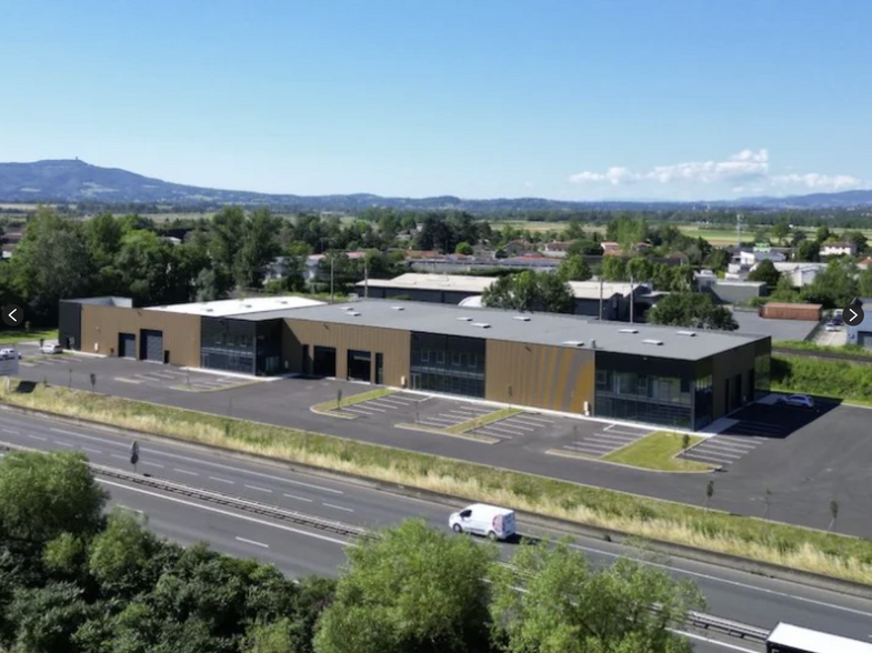 Flex in Ambérieux for lease - Primary Photo - Image 1 of 3