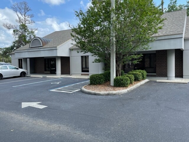 1802 N Belcher Rd, Clearwater, FL for sale Primary Photo- Image 1 of 1