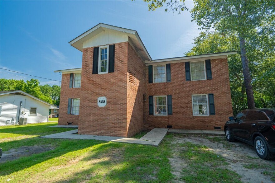 808 Sandy Bay Rd, Kingstree, SC 29556