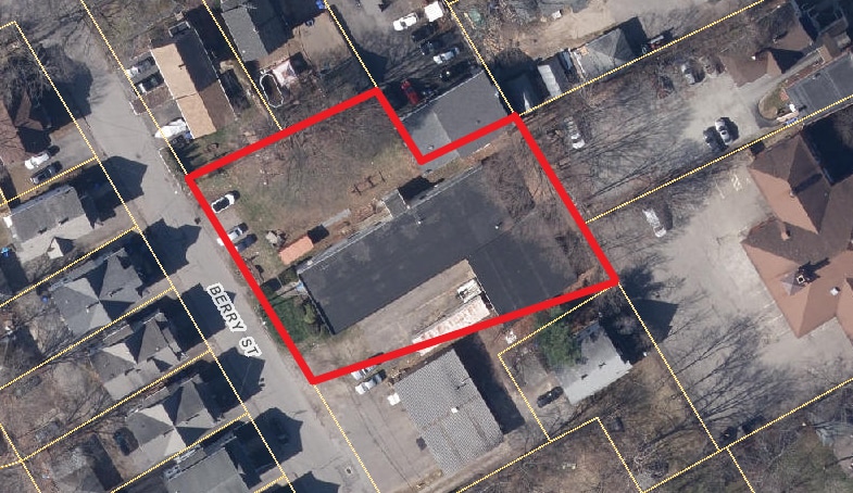 184 Berry St, Torrington, CT for sale - Building Photo - Image 3 of 4