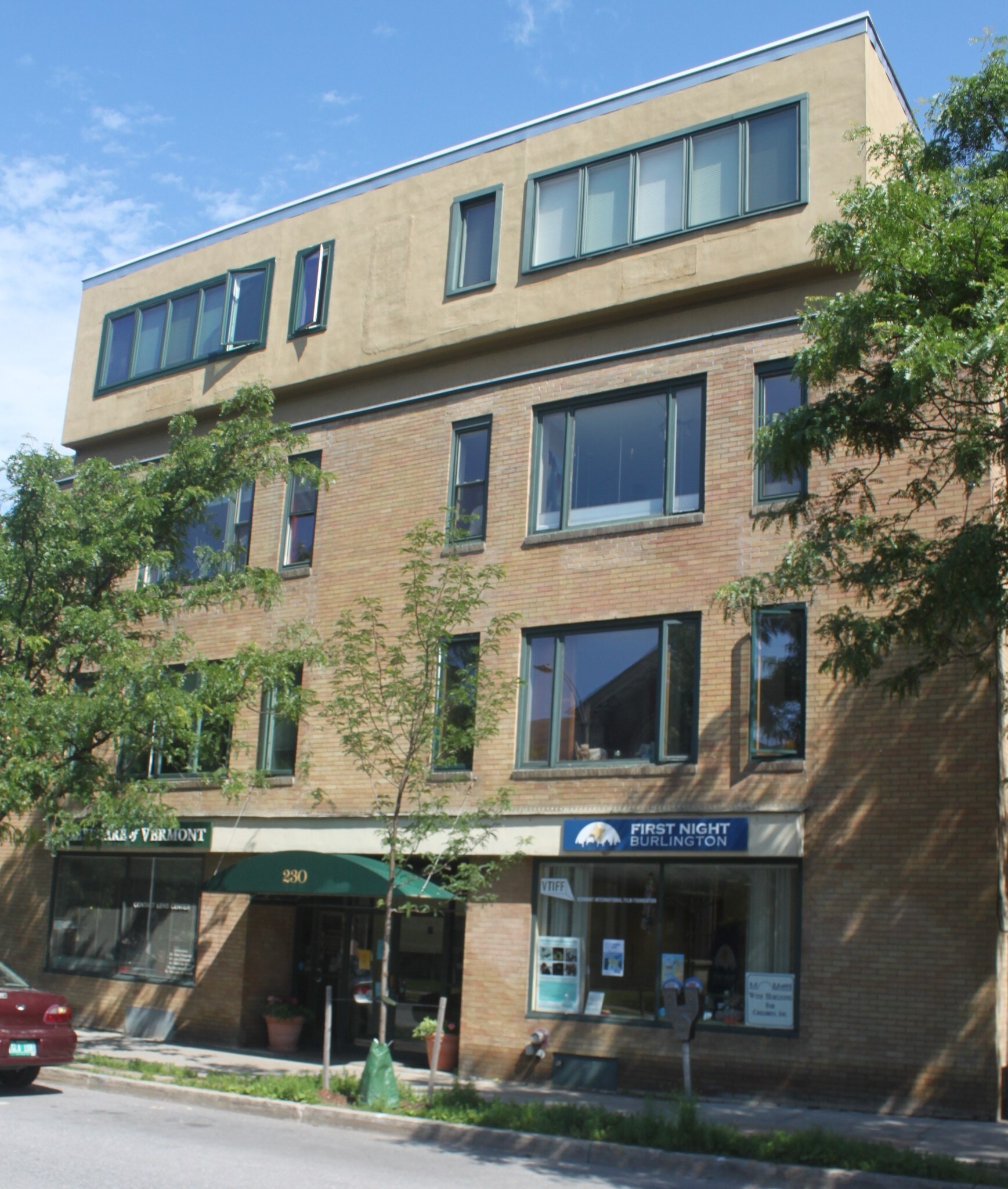 230 College St, Burlington, VT for sale Primary Photo- Image 1 of 1