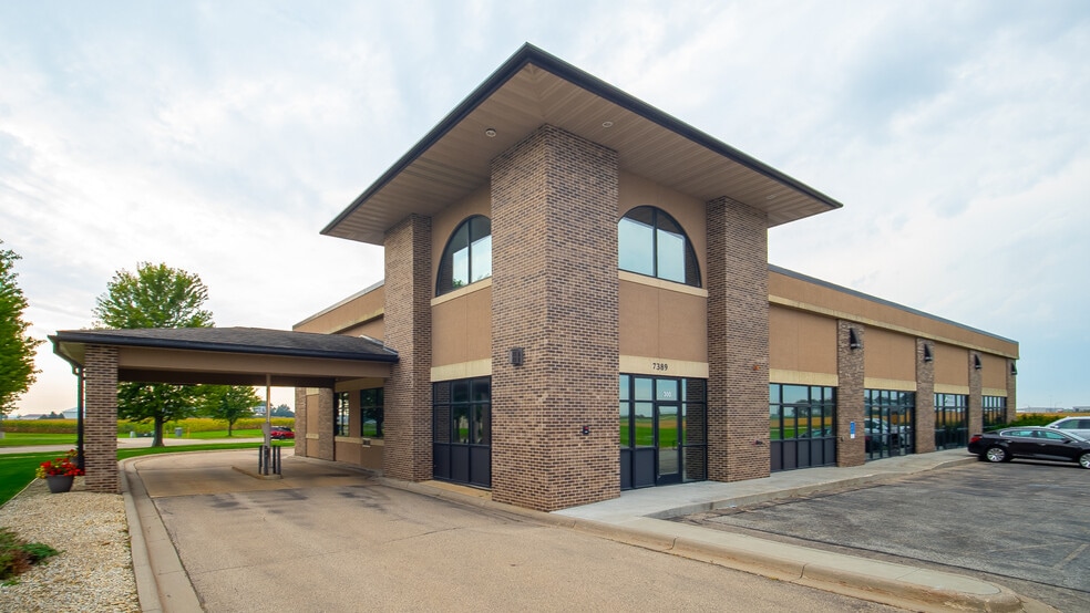 7389 Airport View Dr SW, Rochester, MN for lease - Building Photo - Image 2 of 43
