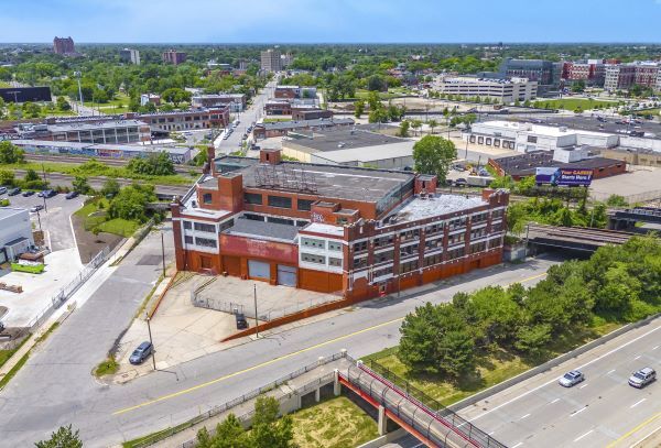 6045 John C Lodge Fwy, Detroit, MI for sale - Primary Photo - Image 1 of 1