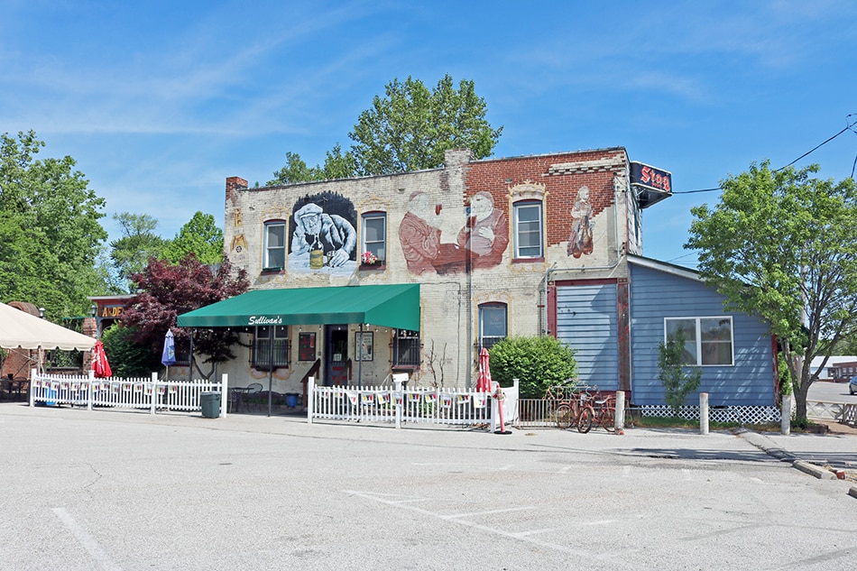 907 N Illinois, Belleville, IL for sale Building Photo- Image 1 of 15