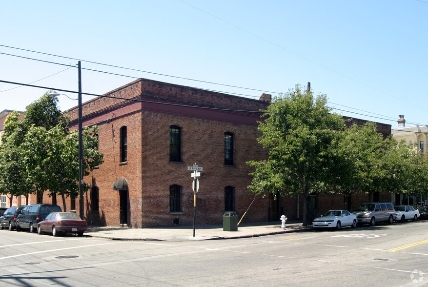 2180-2182 Bryant St, San Francisco, CA for lease - Building Photo - Image 3 of 4