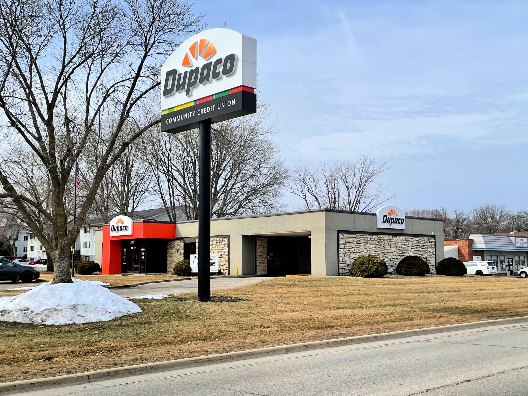 3301 Cedar Heights Dr, Cedar Falls, IA for sale Primary Photo- Image 1 of 1