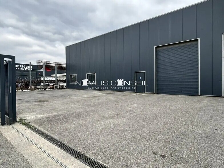 Flex in Villeneuve-Tolosane for lease - Building Photo - Image 3 of 6