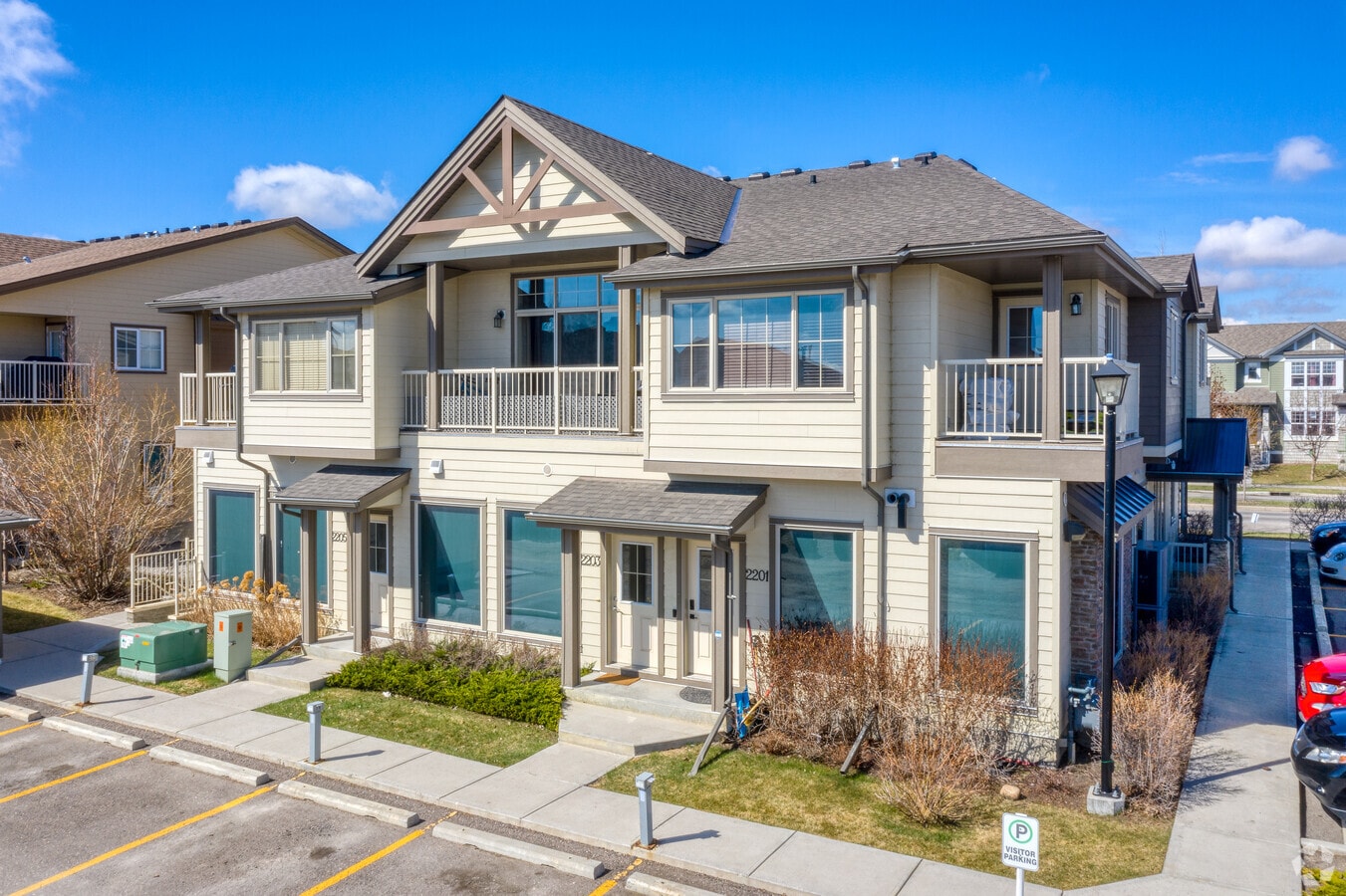 230 Eversyde Blvd SW, Calgary, AB T2Y 0J4