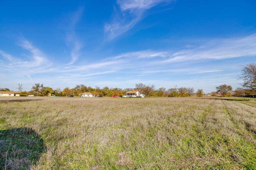 1101 E Main St, Crowley, TX for sale - Building Photo - Image 3 of 37