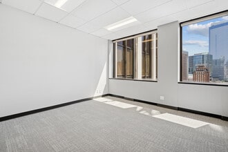 600 Stewart St, Seattle, WA for lease Interior Photo- Image 1 of 8