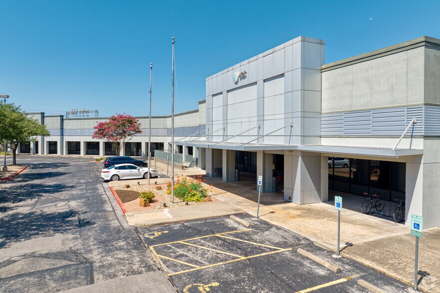 4544 Lamar Blvd S, Austin 78745 Barton Ridge 600